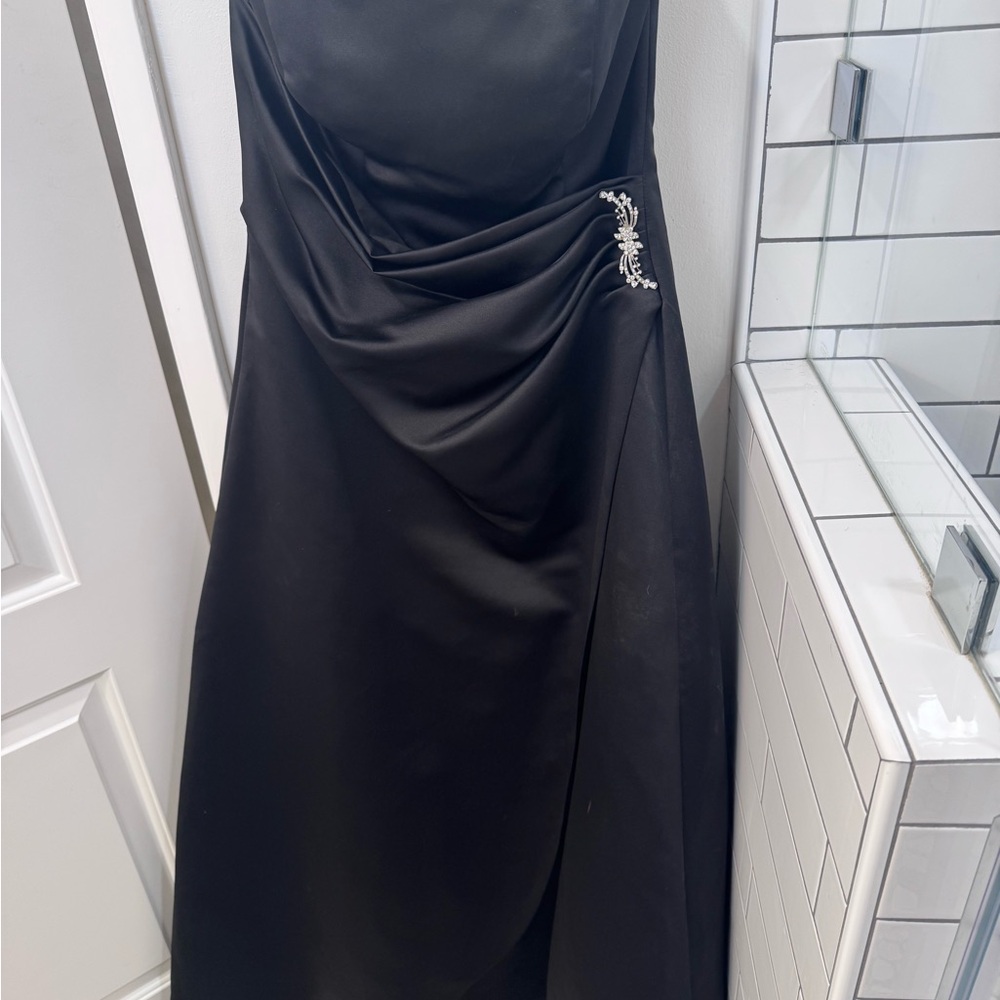 Elegant Black Evening Gown